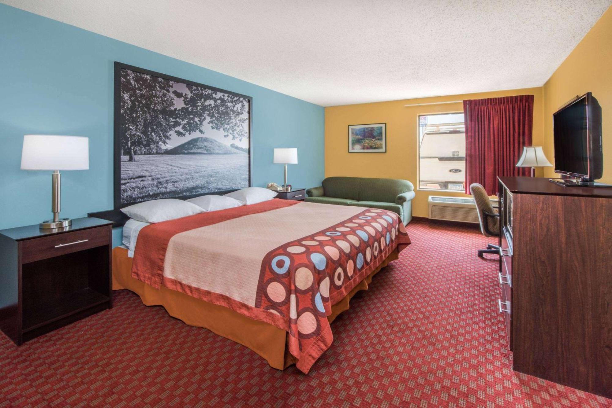 Super 8 By Wyndham Troy Il/St. Louis Area Hotel Eksteriør billede